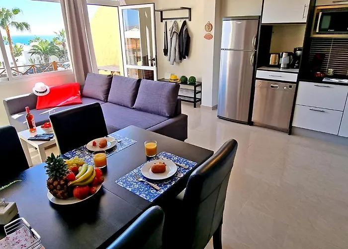 Lilly - - Pool - Meerblick Apartment