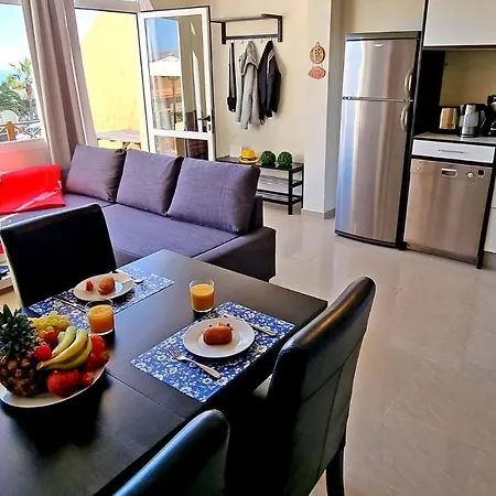 Lilly - - Pool - Meerblick Apartament
